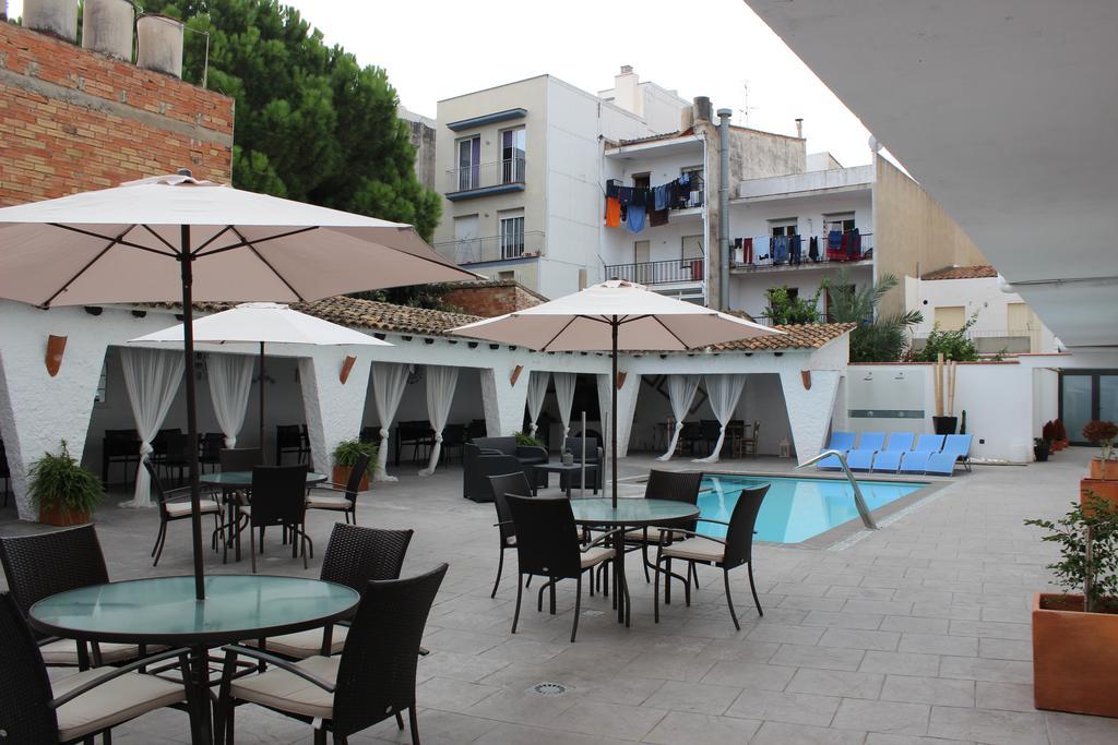 Hotel Salomé Calafell Esterno foto