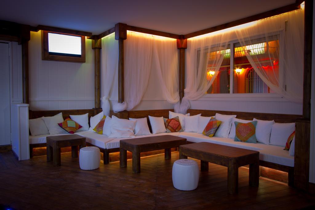 Hotel Salomé Calafell Esterno foto